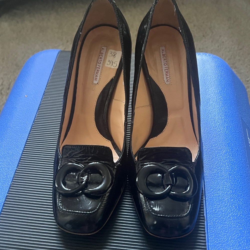 Alberto Fermani Glossy Black Heels with Double Ring Accent